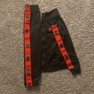 Nike 4-5 YRS Black and Red Sweat Set